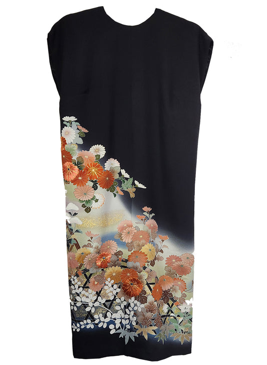 V-Back Tomesode Dress