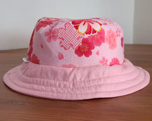 Load image into Gallery viewer, Hip Hatz - Pretty in Pink
